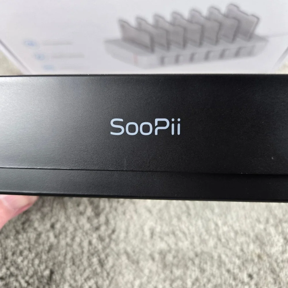 SooPii Charging Station Black 6-Port Retractable HomeHub H1 Minimalist 60W OS